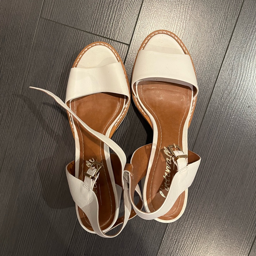Cute strappy heels from l’Intervalle!!